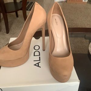 Aldo Kassandra (Tan) heels size 10